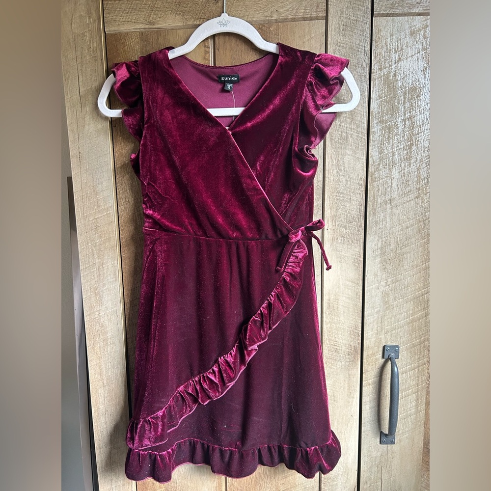 NEW Zunie Burgundy Velvet Dress for Christmas